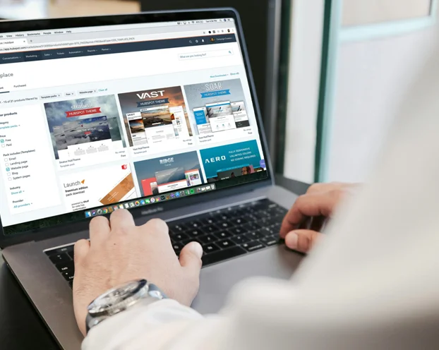 how-to-tell-when-its-time-to-bring-in-an-ecommerce-website-developer (1)