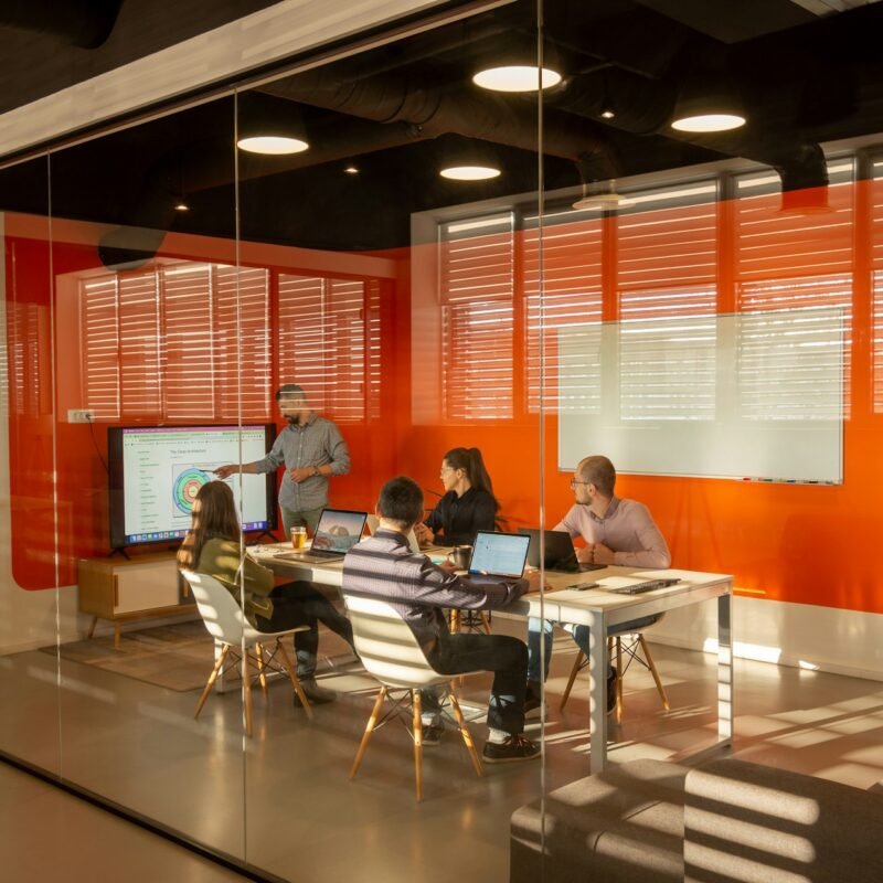 2025-11-28 - Fire Up Design - How Ecommerce SEO Adapts During the Holiday Rush